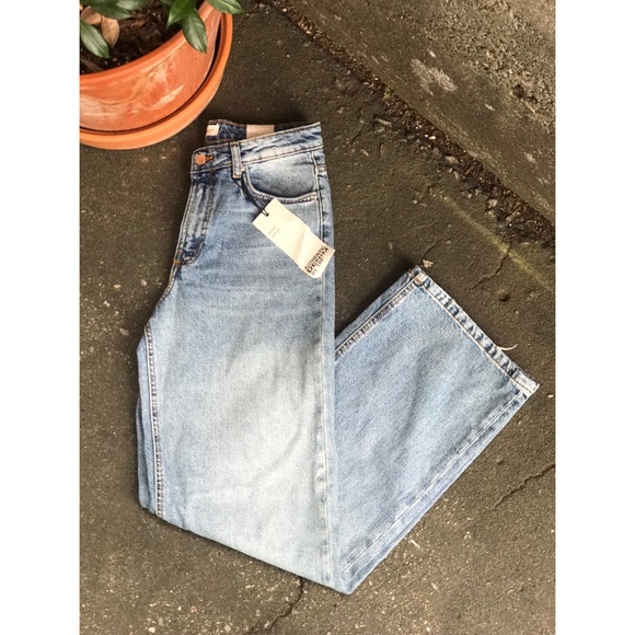 Zara Denim - NWT Zara Trafaluc Mid Rise, Wide Leg Jean